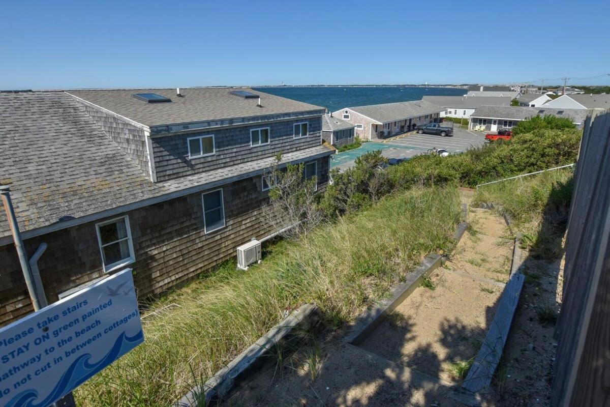 12216 - Beautiful Views Of Cape Cod Bay Access To Private Beach Easy Access To P-Town Truro Exterior foto